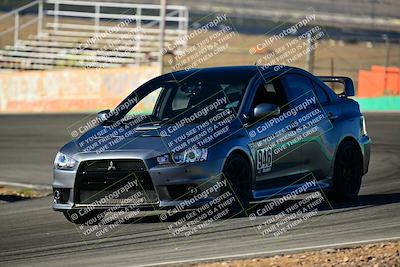 media/Oct-18-2025-Extreme Speed (Sat) [[d6d7e1fef1]]/Group 2 Green/Session 1 (Turn 4)/